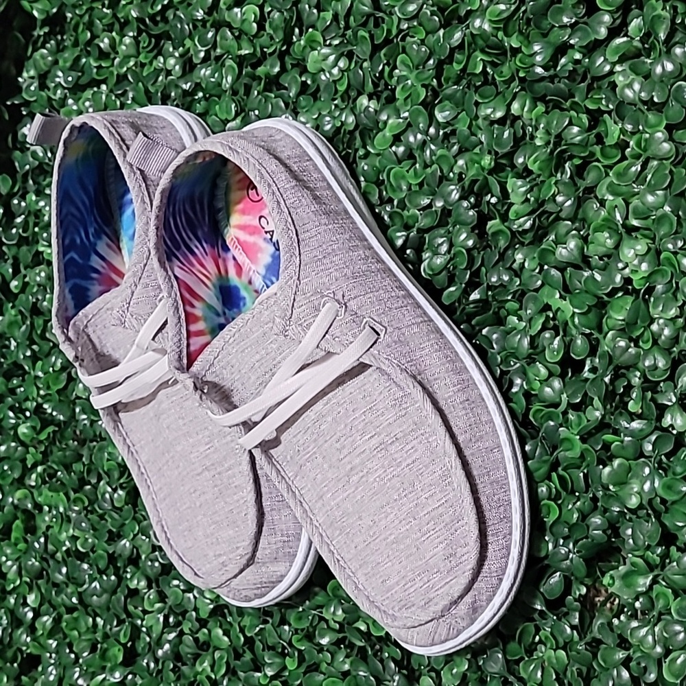 Canvas Casuals size 7 Women's Shoes